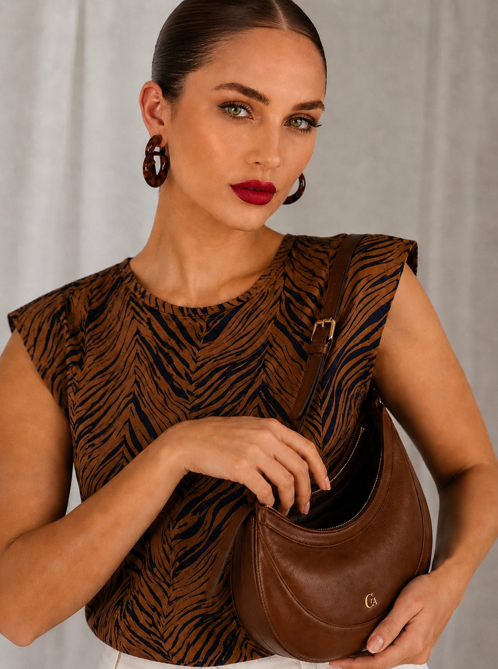 Avaïa Walnut Top